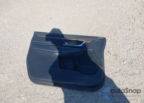 2020 Honda Cr-V Awd Touring z USA, uszkodzony, nr VIN 7FARW2H9XLE009884